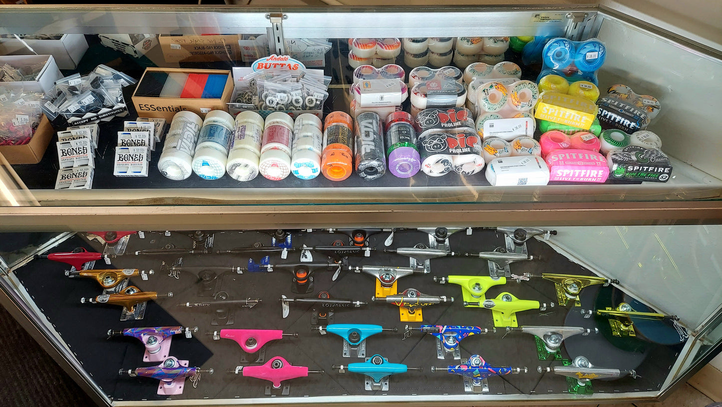 Hardware, Wheels and Trucks